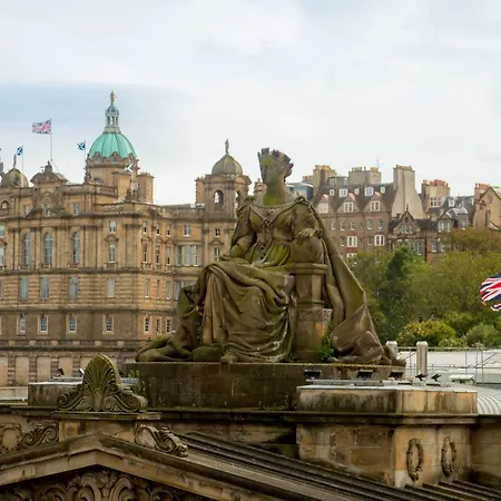 Destiny Scotland Hanover Эдинбург