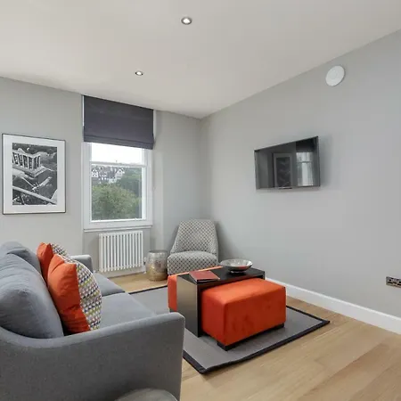 Destiny Scotland Hanover Эдинбург