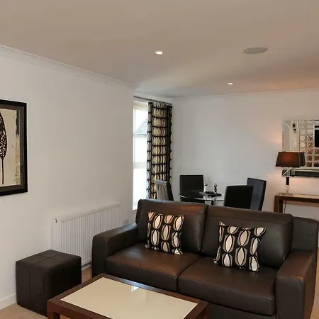 شقة فندقية Fountain Court - Grove 4*