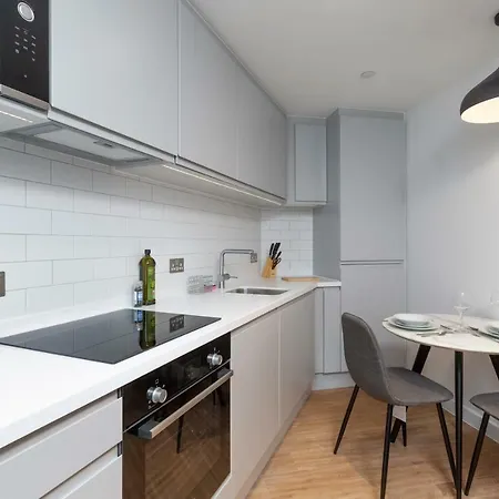 Altido Brand New Studio With Castle View * 爱丁堡