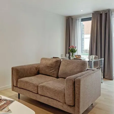 Spacious & Contemporary 1br Canalside Apartamento Edimburgo