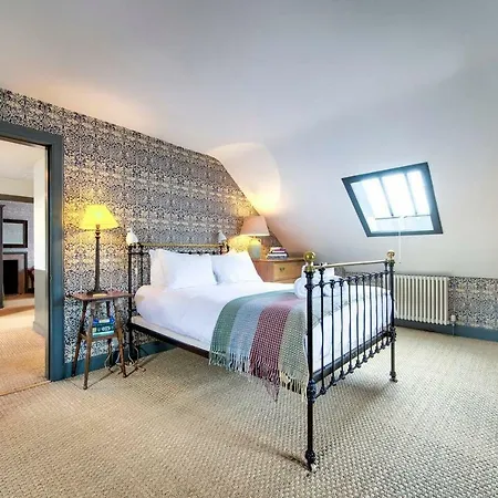 Hébergement de vacances Altido Rock House: Historic Gem - Heart Of The