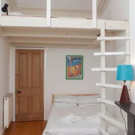 4 Bedroom Near The Meadows Apartamento Edimburgo