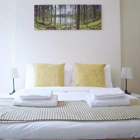 3 Bedroom Accommodates 8 Apartament Edynburg
