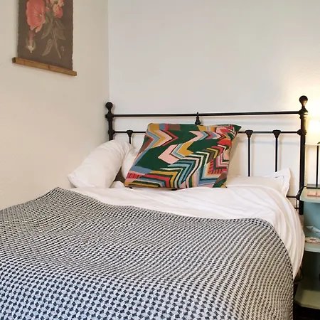 1 Bedroom Flat With Location Lägenhet
