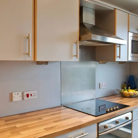 Apartamento 3 Bedroom With Private Roof Terrace Edimburgo
