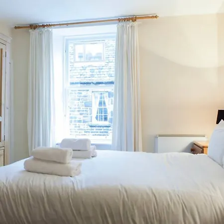 Apartment 1 Bedroom Flat In The Centre