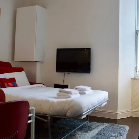 2 Bedroom Flat Near Centre Apartament *