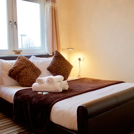 2 Bedroom Leith Sleeps 4