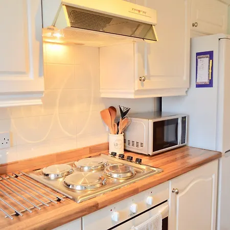 2 Bedroom Flat In Апартаменты *