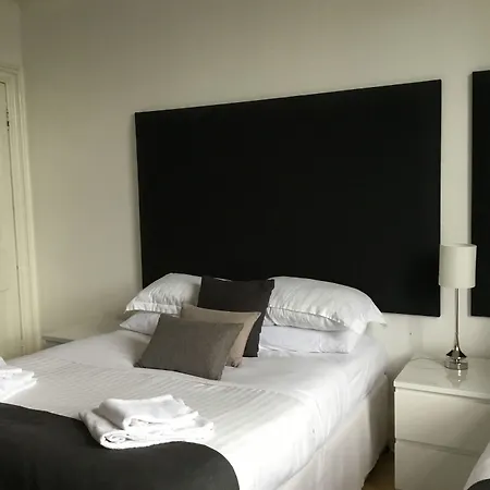 Edinburgh37 Otel 4*