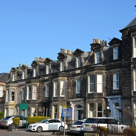 Edinburgh37 4*
