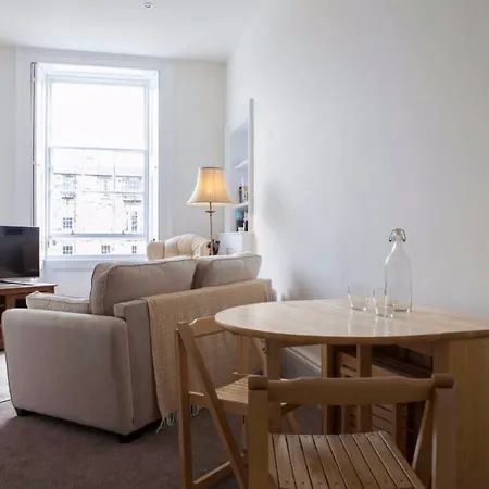 1 Bedroom In Edinburgh's New Town Edimburgo
