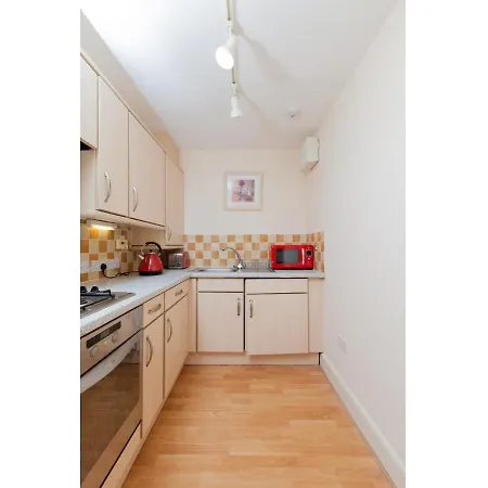 Comfort + Convenience - Festival Base W/parking! Appartement