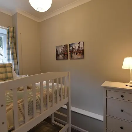 Daire Pleasance Ground Floor Main Door Access Edinburgh