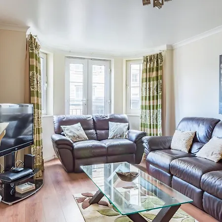 Leith Walk With Private Parking Appartement *