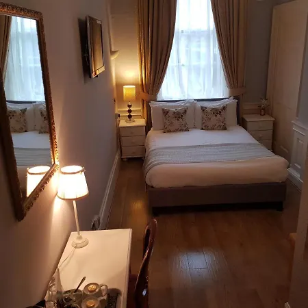 Guest house Townhouse 3*