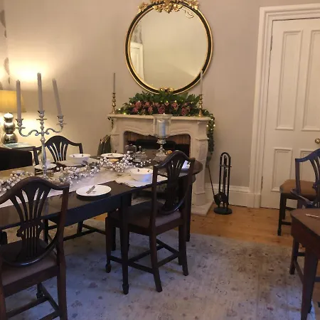 Claremont House Bed & Breakfast Edimburgo