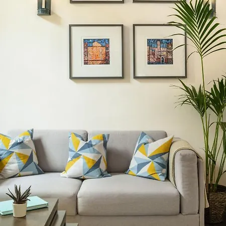 The King's Chamber Stunning Apartment, Royal Mile Close To Castle Edinburgh