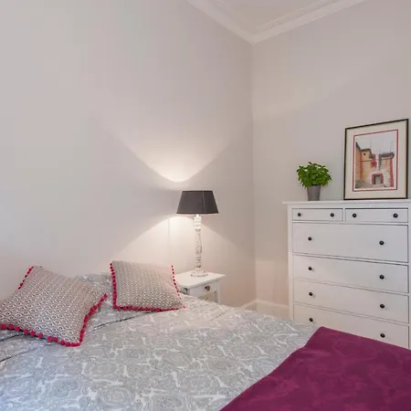 Arden Street Apartment