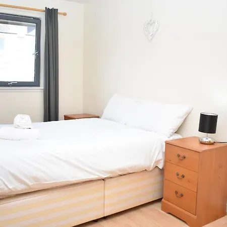 Convenient 2br 15 Mins To Princes St. Apartament
