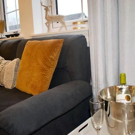 Appartamento Bright And Modern With Pool And Rooftop Views *