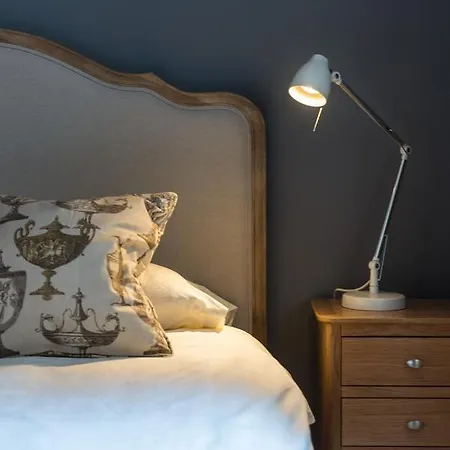 Kings Stables, Grassmarket בית נופש