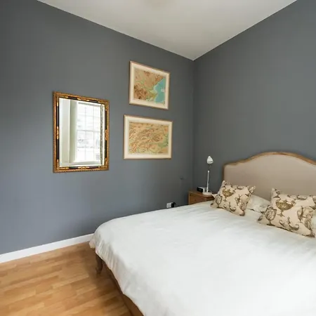 Kings Stables, Grassmarket * אדינבורו