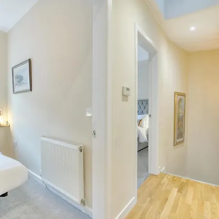 Apartment The Gloucester Lane