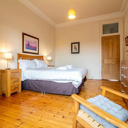 Beautiful And Bright Georgian Style Morningside - Pass The Keys Apartamento Edimburgo