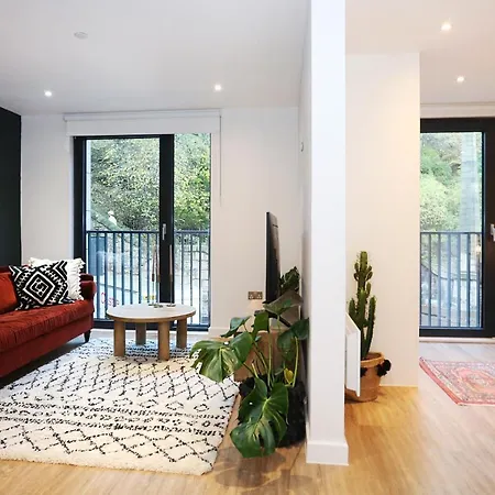 Altido Brand New Studio Near Castle