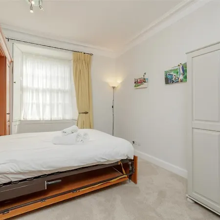 Altido Classic Main Door Entry 2-bedroom New Town With Garden Appartamento Edimburgo