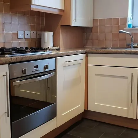 East Cromwell - Quiet, Modern 2 Bed 2 Bath With Free Parking And Lift In Leith Appartamento *