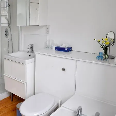 100m² Loft, Fabulous Leith Shore Area For Up To 6 Edinburgh
