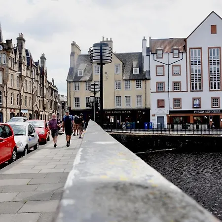 100m² Loft, Fabulous Leith Shore Area For Up To 6 * Edinburgh