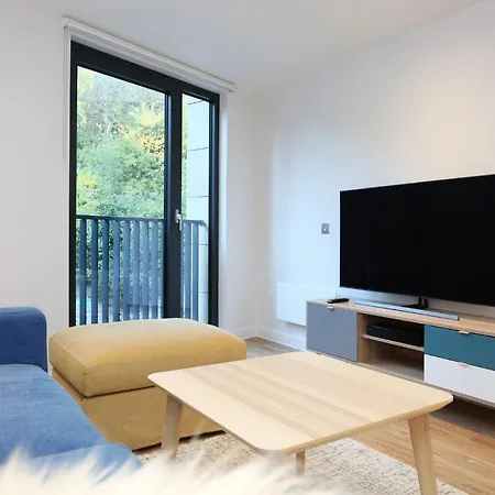 Altido Brand New Near Castle