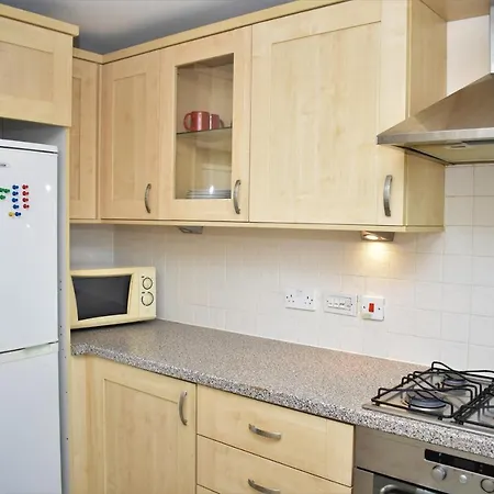 Daire Bright 2br With Lift 10 Mins To Princes Street *