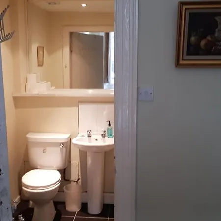 Large Homely Stylish Very Central Appartamento