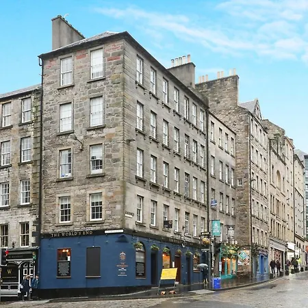 Joivy Elegant At The Heart Of The Royal Mile *