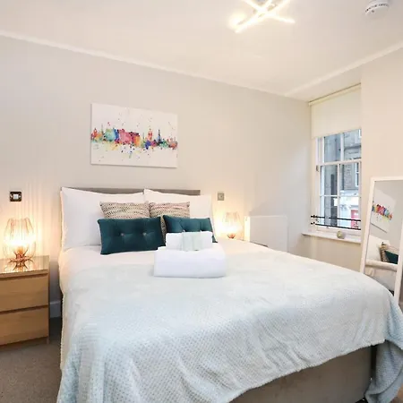 Joivy Elegant At The Heart Of The Royal Mile