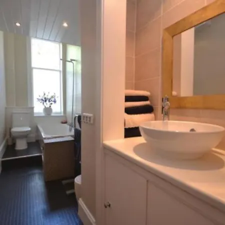 Edinburgh, Stockbridge