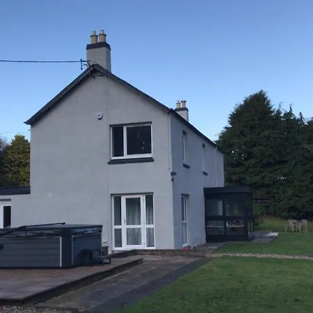 Tatil Evi Burnside House With Hot Tub - Perfect For Family Gatherings & Special Occasions Edinburgh