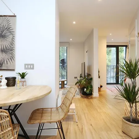 Altido Brand New Studio Near Castle Daire *