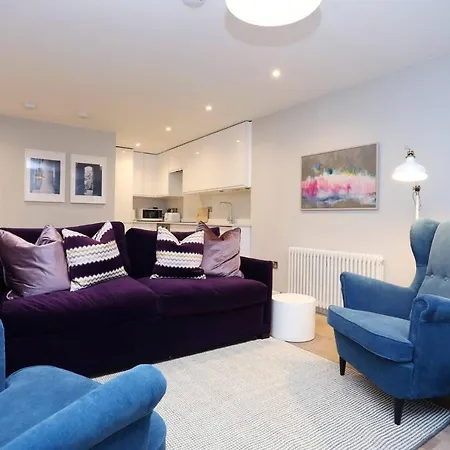 Appartamento Joivy Vibrant Near Calton Hill Edimburgo