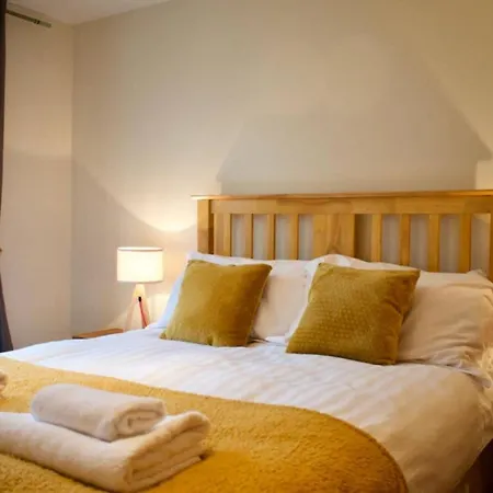 Luxurious Bright Family Flat In The City Centre Apartment