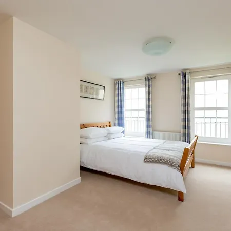 Apartment 404 Dalry Gait 2 *