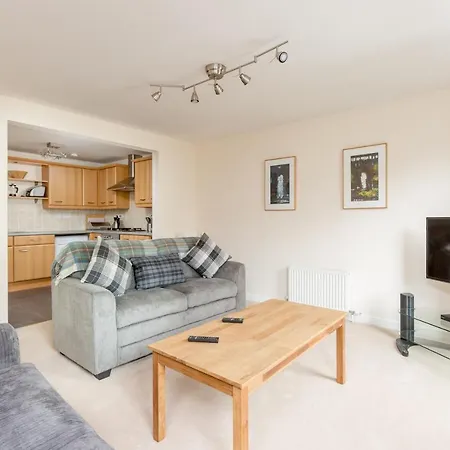 404 Dalry Gait 2 * Edinburgh