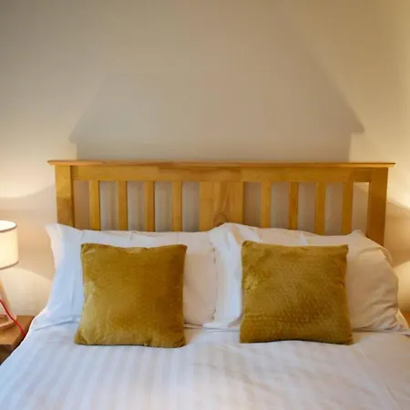 Luxurious Bright Family Flat In The City Centre Apartment