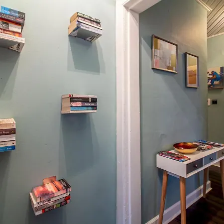 Apartment Chic & Stylish 2 Bed On Leith Walk