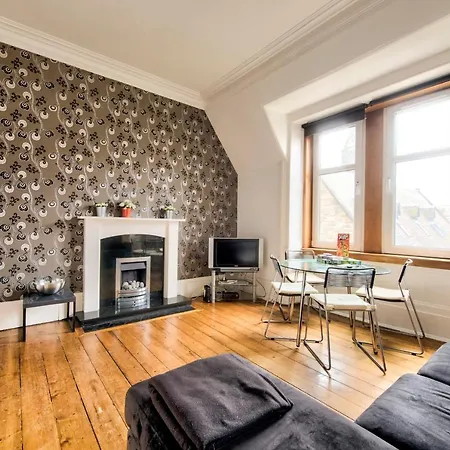 Central Location! 2bdr Flat In Haymarket إدنبرة
